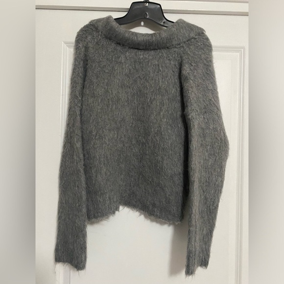 Madewell Fuzzy V Neck Collared Sweater - Picture 2 of 4